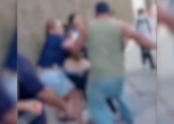 Escala violencia en escuelas en Saltillo: Agreden papás a alumnas de la Secundaria 8
