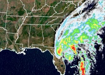 Ian vuelve a intensificarse y está cerca de convertirse en huracán otra vez