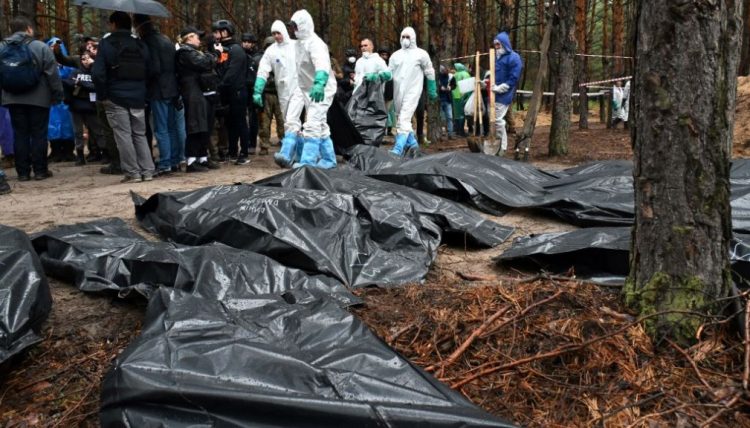 Expertos de la ONU afirman que se han cometido crímenes de guerra en Ucrania, incluida la tortura de niños