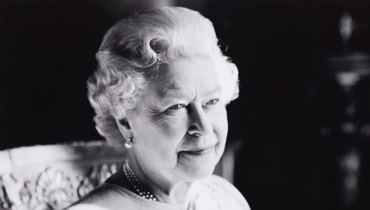 Premier League ha suspendido la jornada este fin de semana por la muerte de la Reina Isabel II