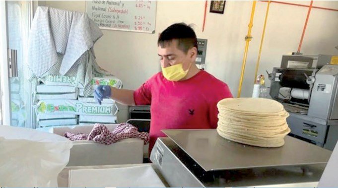 Va AMLO contra precio de la tortilla