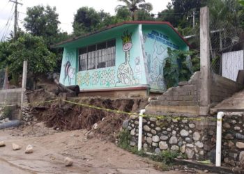 Kay enciende alerta en Jalisco, Colima y Michoacán