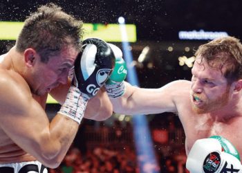 ‘Canelo’ vence por decisión unánime