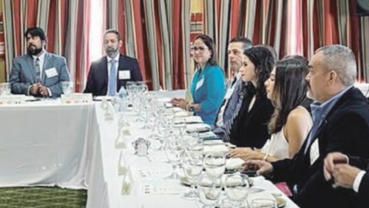 Analizan la justicia de Laredo, Nuevo Laredo y Laredo, España