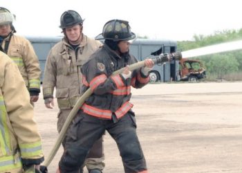 Bases de nuevos bomberos en académico, práctico y teórico