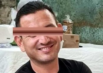 Calcinan policías de Tijuana a comerciante tras robarle