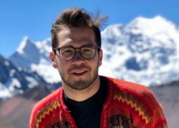 Muere Mauricio Garza, cantante de los Dos Garza, ahogado en una piscina