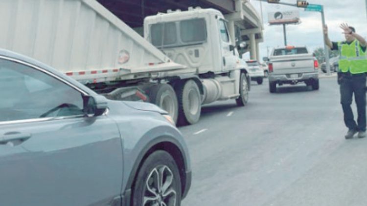 Trabajos de construcción de TxDOT siguen creando caos vial