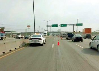 AUTOPISTA LA GLORIA Cara e inoperante, califican usuarios