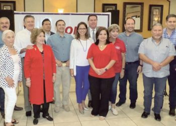 Tejanos Demócratas endosan a candidatos de su partido