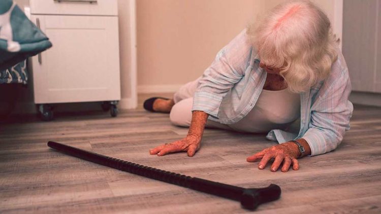 Caídas, el principal accidente que afecta a adultos mayores