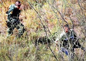 PATRULLEROS FRONTERIZOS Rescatan a 4 perdidos ENTRE EL MONTE