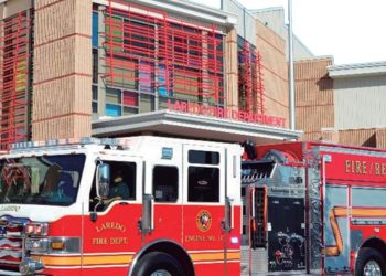 Fuga de amoniaco e incendio en bodega de Parque Killam