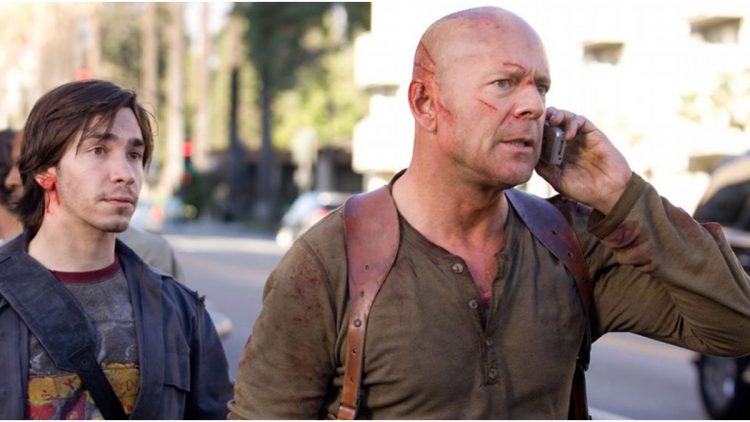 Bruce Willis reaparece con aspecto muy deteriorado por su enfermedad