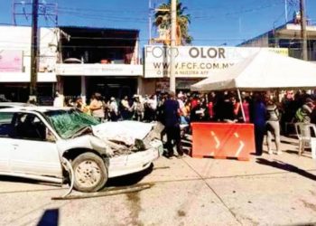 ESPERABAN SU PENSIÓN Atropellan a 24 abuelitos MIENTRAS HACEN FILA