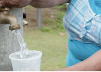 COMAPA NO PUEDE EJERCER ACCIÓN Invaden más de 800 casas y no pagan agua