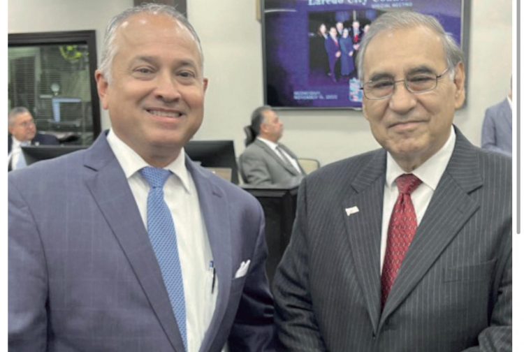 Candidatos a alcalde se saludan y se desean buena suerte