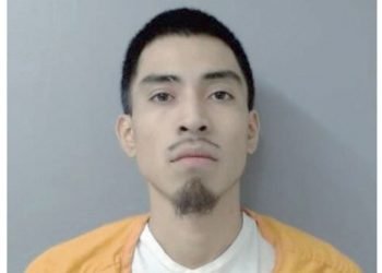 Muerde a su novia embaraza; lo encuentra con otra