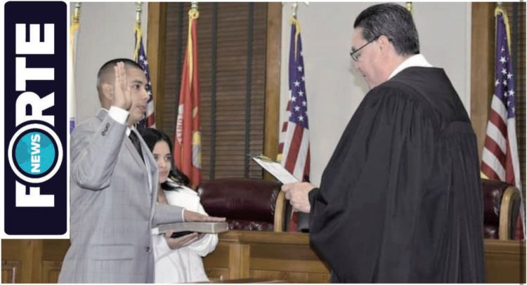 Toma posesión el condestable más joven del sur de Texas