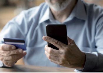 Estafas no se detienen dirigidas a adultos mayores