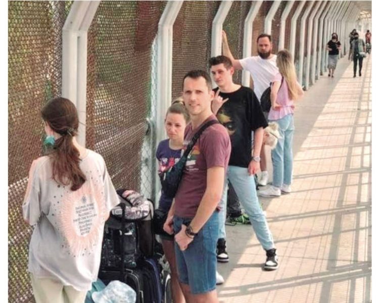 Llegan inmigrantes de Rusia y Ucrania