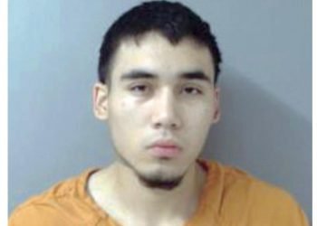 Se oculta en hotel con adolescente fugitiva