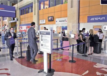 Aprueban nombrar “Henry Cuéllar” el aeropuerto internacional