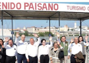 Alcaldesa y autoridades federales dan bienvenida a paisanos