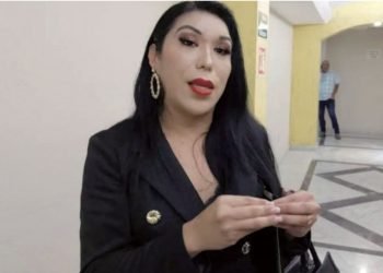 Roxana, la primera maestra de Tamaulipas con cambio de identidad