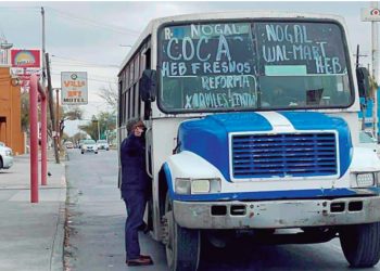 Llegan tarde a chamba por falta de camiones