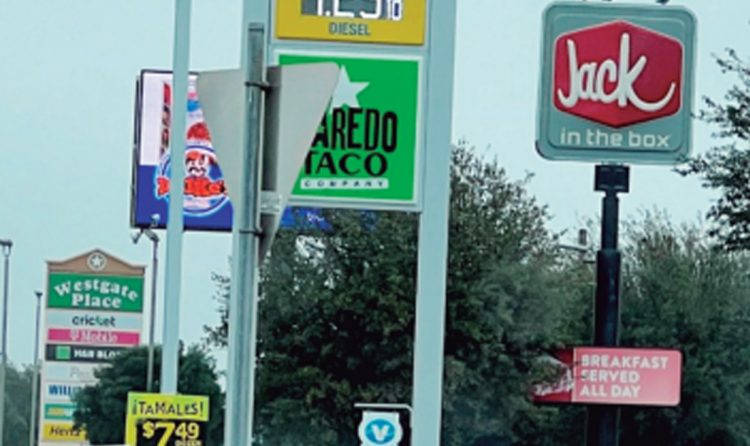 Gasolina es más cara en el sur de Laredo