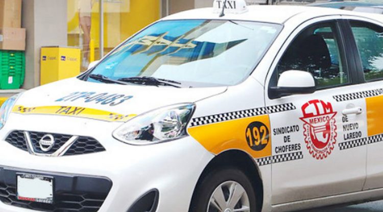 Taxistas ‘cazan’ gasolina barata