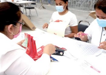 DE LAS BECAS Anuncia gobierno municipal fecha para entrega de tarjetas