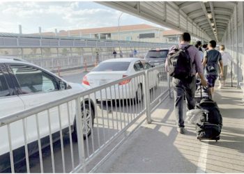 Cientos de criminales deportados regresan y son arrestados