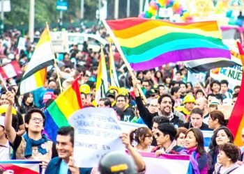 EU, en alerta por amenazas extremistas contra minorías raciales y grupos LGBTQ+