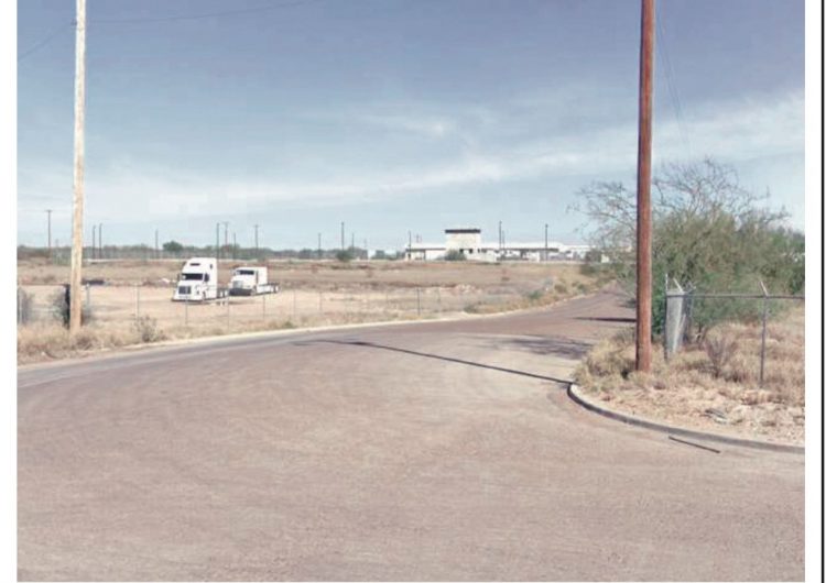 Identifican a hombre aplastado por tráiler