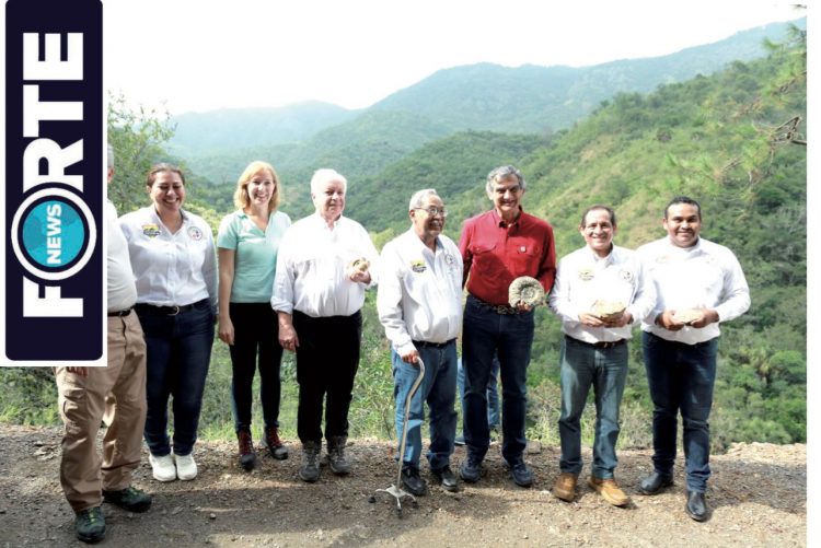 Exploran gobernador y geólogos ucranianos el cañón de los Troncones