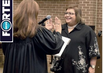 Juramentan concejales en el Colegio de Laredo