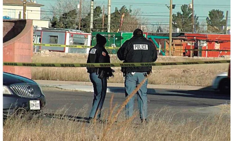 TIENE 19 AÑOS DE EDAD Apuñala mujer a su pareja