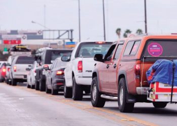 Piden a paisanos cruzar por Colombia