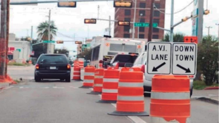 Se asigna carril a usuarios de AVI rumbo a México