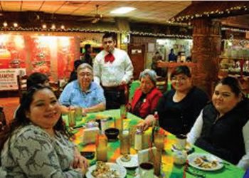 Día del Amor podría rescatar de la crisis a restaurantes