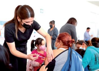 Hoy vacunan contra Covid en la “Francisco Villa”