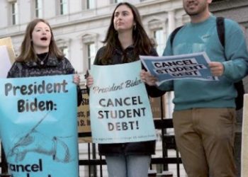 Alumnos de Laredo-Webb se beneficiarían por condonación de deudas