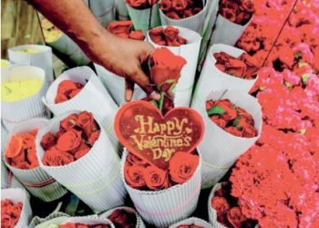 UISD restringe flores y regalos para San Valentín
