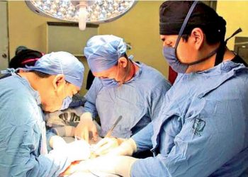 CON 2 RIÑONES, HÍGADO Y CÓRNEAS Mujer hace donación MULTIORGÁNICA