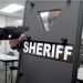 Departamento del sheriff recibirá 52 escudos blindados por parte de Abbott