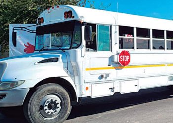 Maquilas contratan transporte de personal ‘patito’