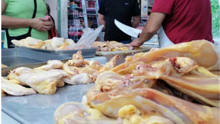 De acuerdo a Profeco pollo por las nubes