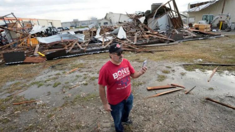 Tornados en Texas y Louisiana dejan a miles sin electricidad